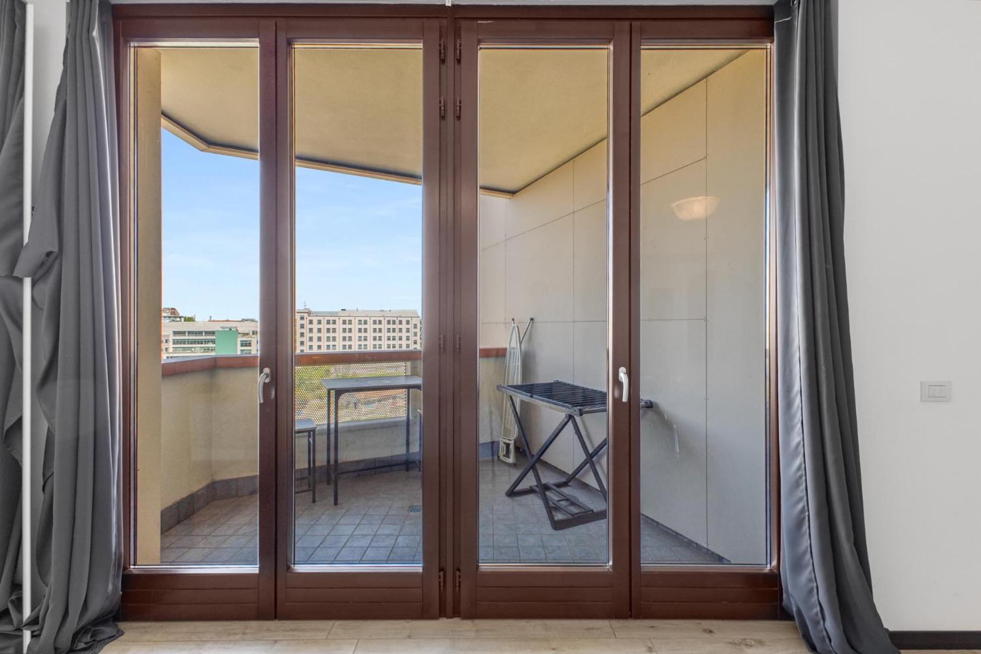 Monolocale Con Balcone Self Check In Sempione